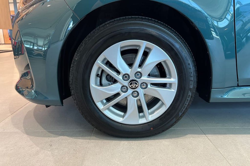 Vehicle Image 17