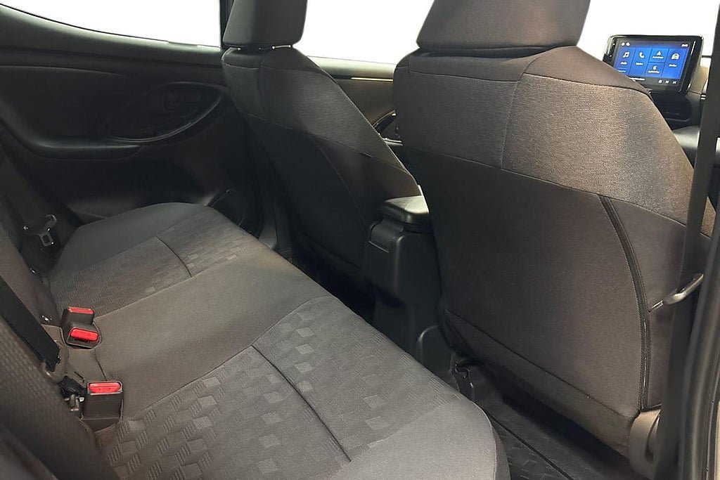 Vehicle Image 8