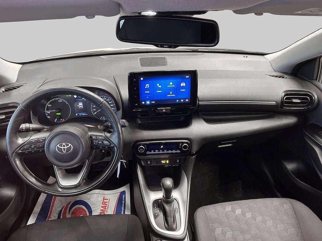 Vehicle Image 11