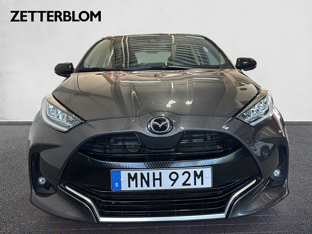 Vehicle Image 5