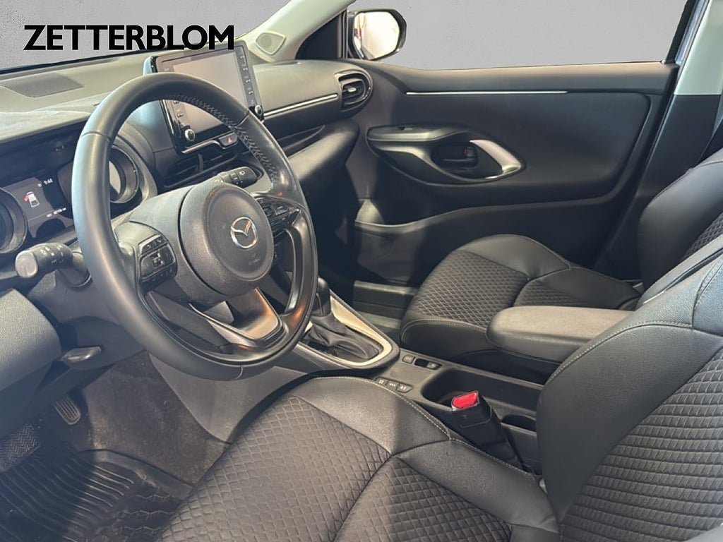 Vehicle Image 8