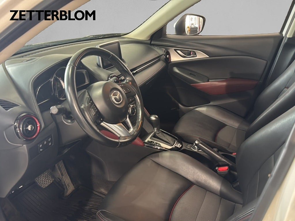 Vehicle Image 8