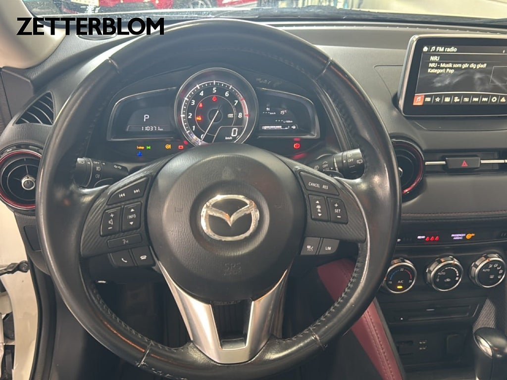 Vehicle Image 12