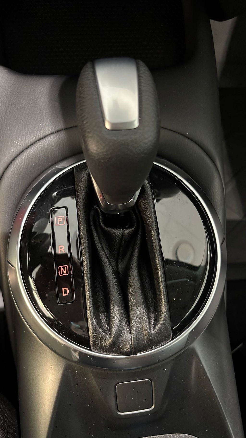 Vehicle Image 17