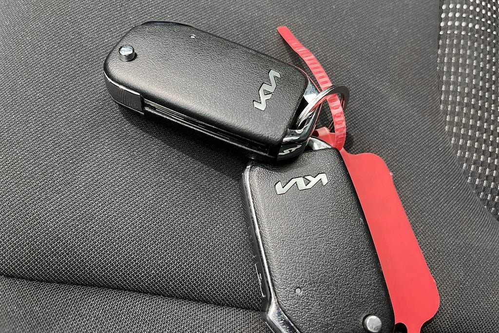 Vehicle Image 23