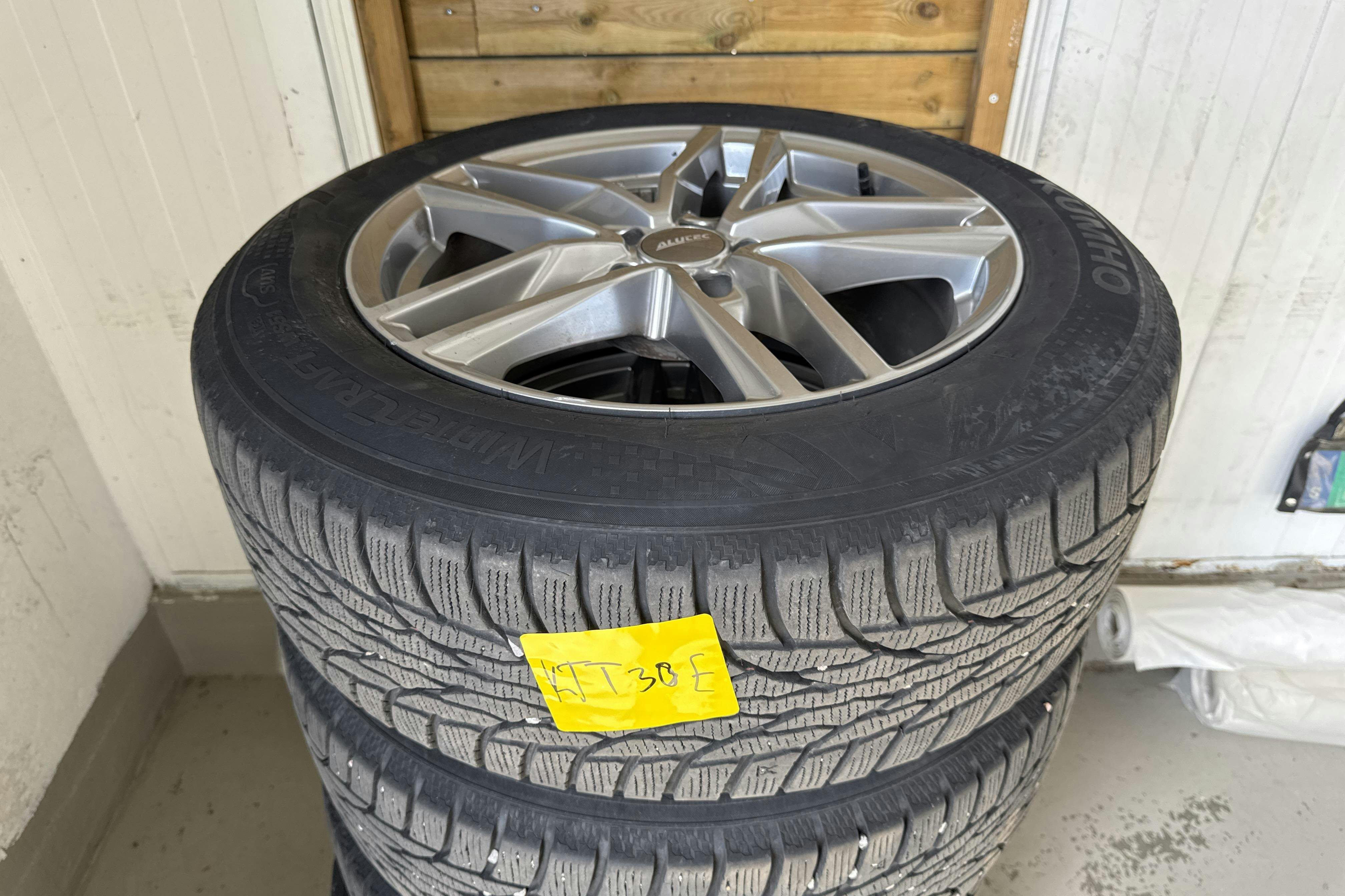 Vehicle Image 18