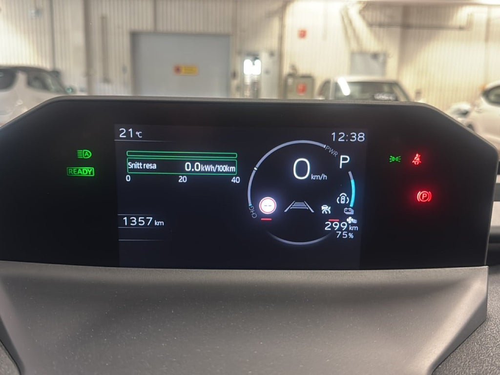 Vehicle Image 15