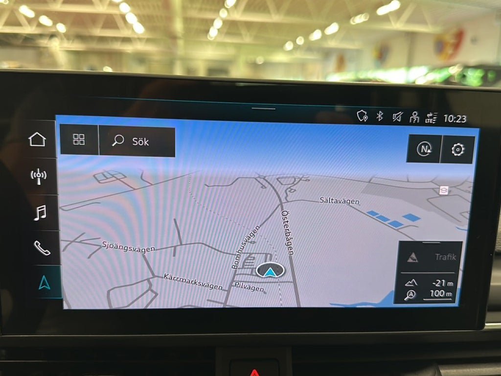 Vehicle Image 18