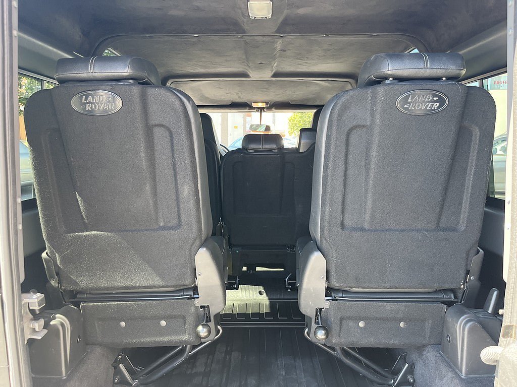 Vehicle Image 12