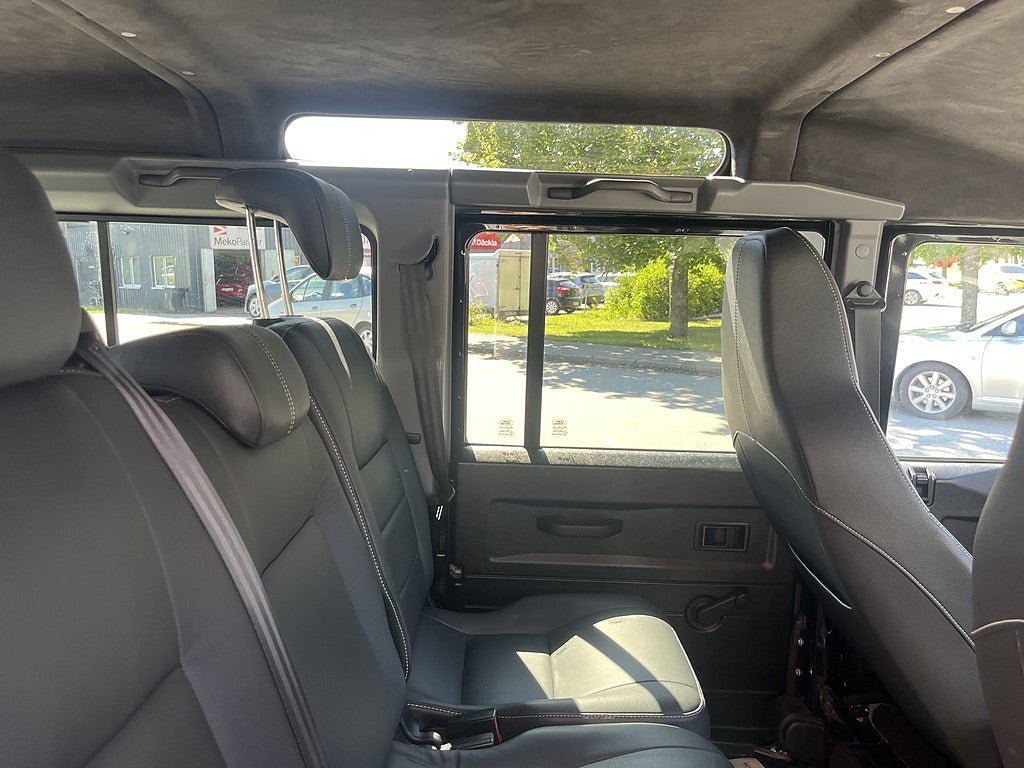 Vehicle Image 37