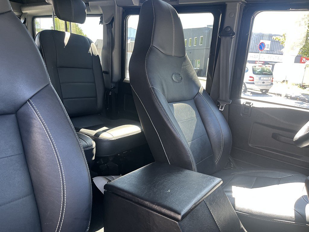 Vehicle Image 38