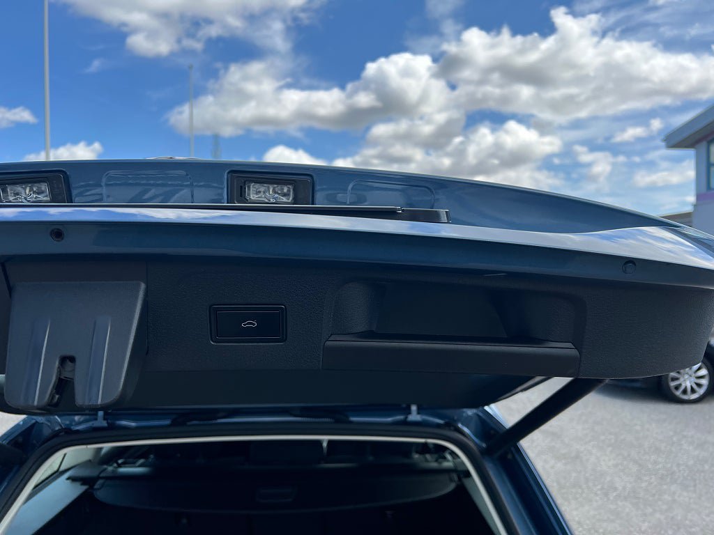Vehicle Image 17