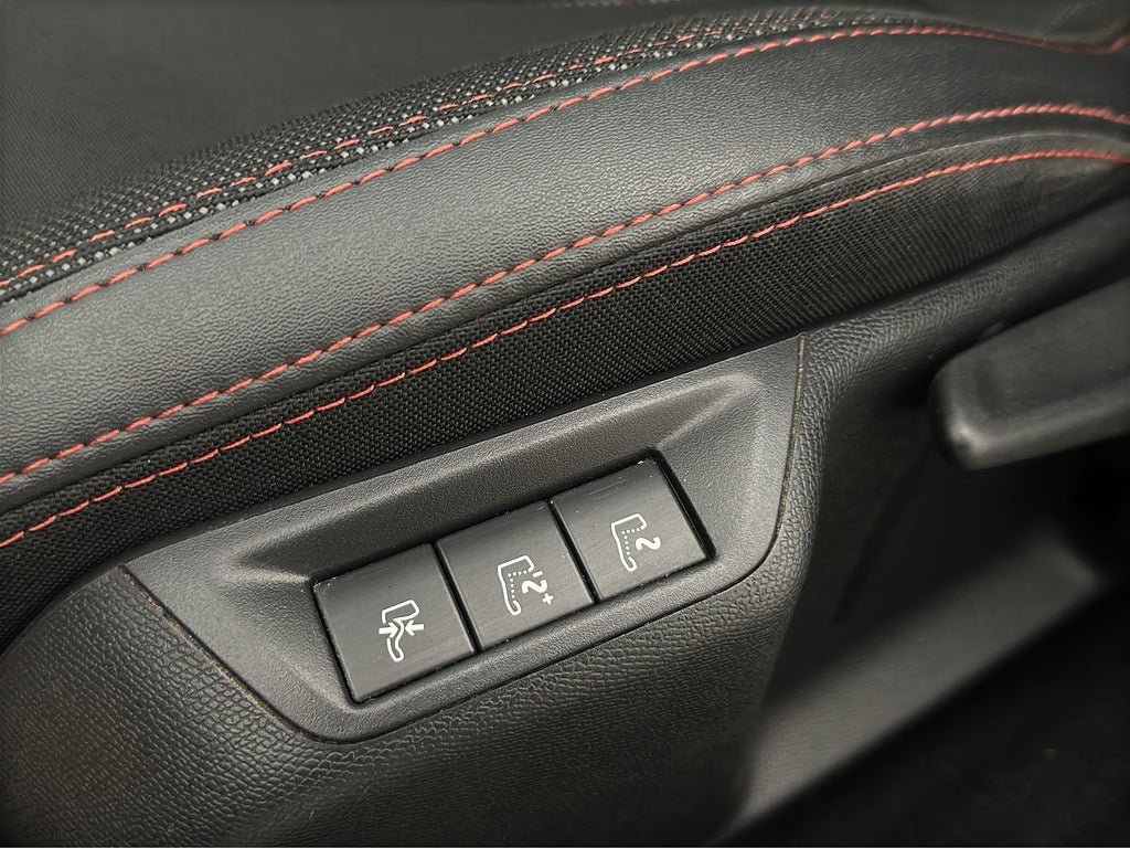 Vehicle Image 24