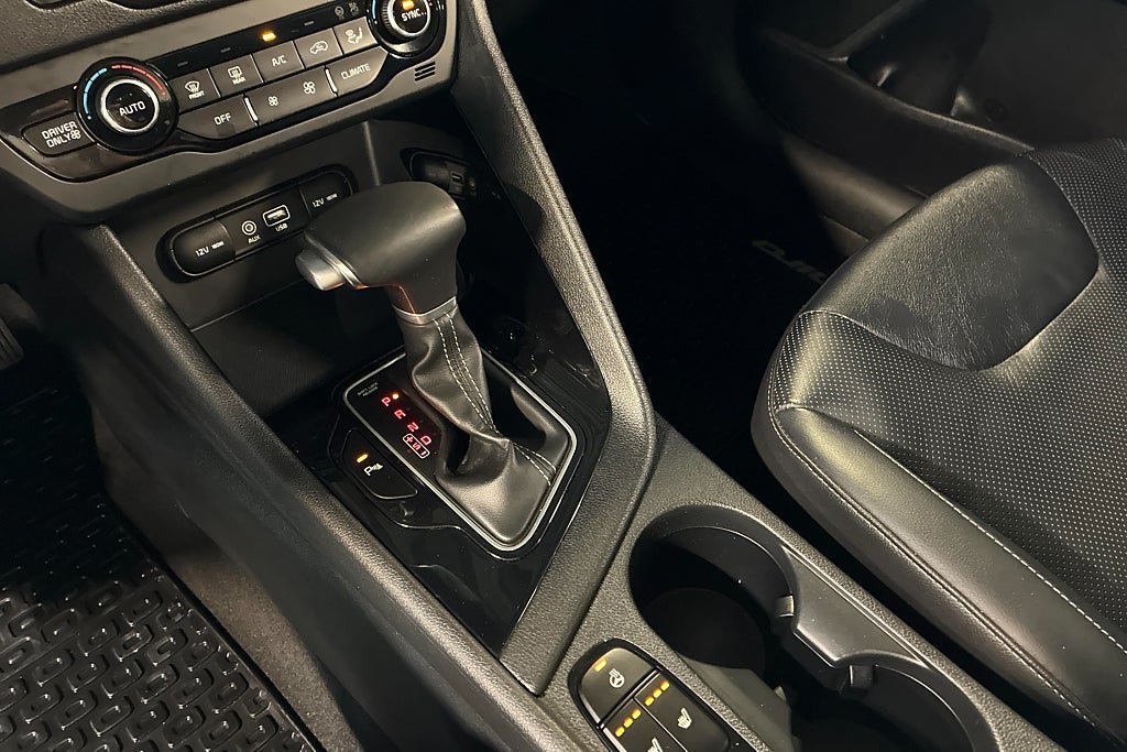 Vehicle Image 23