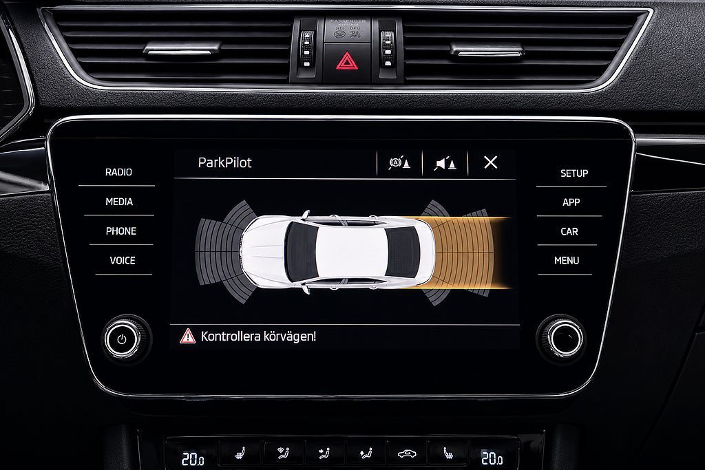 Vehicle Image 25