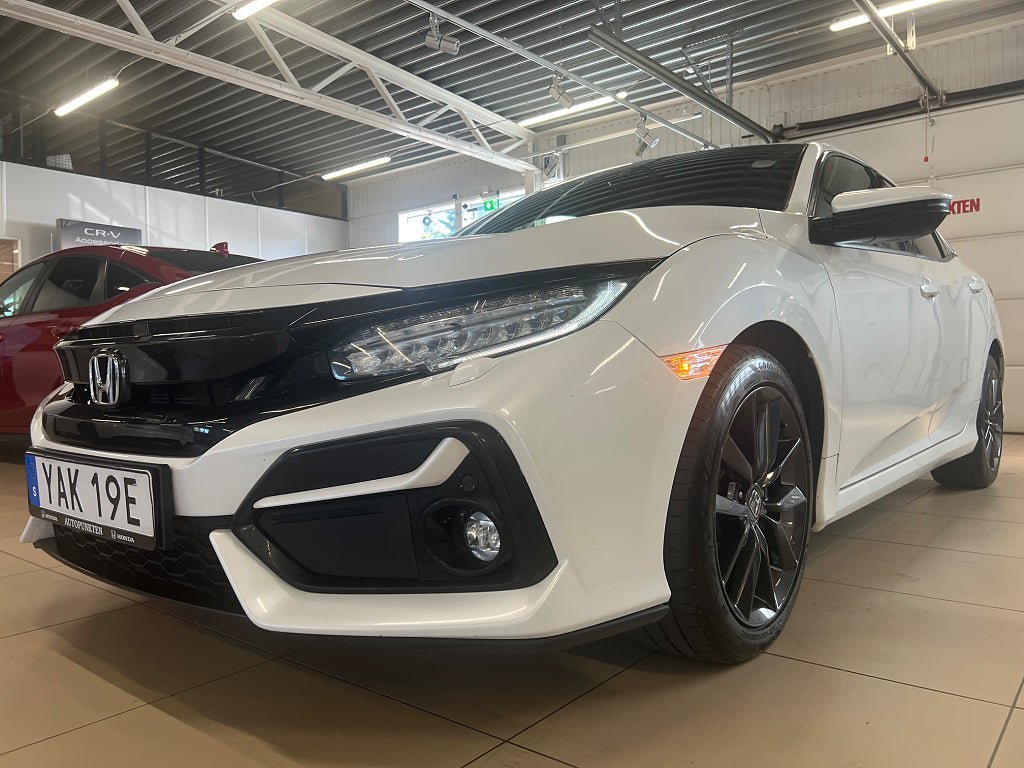 Vehicle Image 17