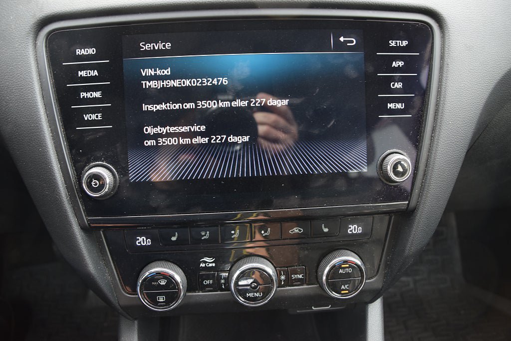 Vehicle Image 15