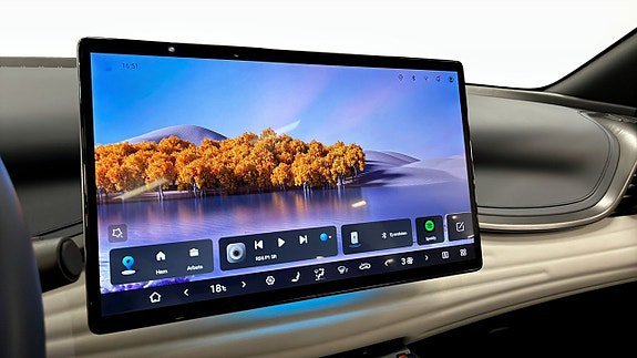 Vehicle Image 12