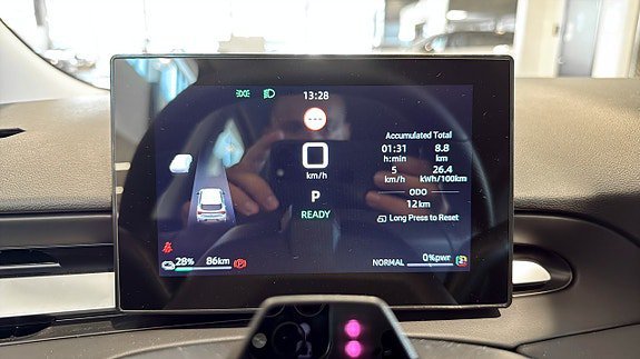 Vehicle Image 15