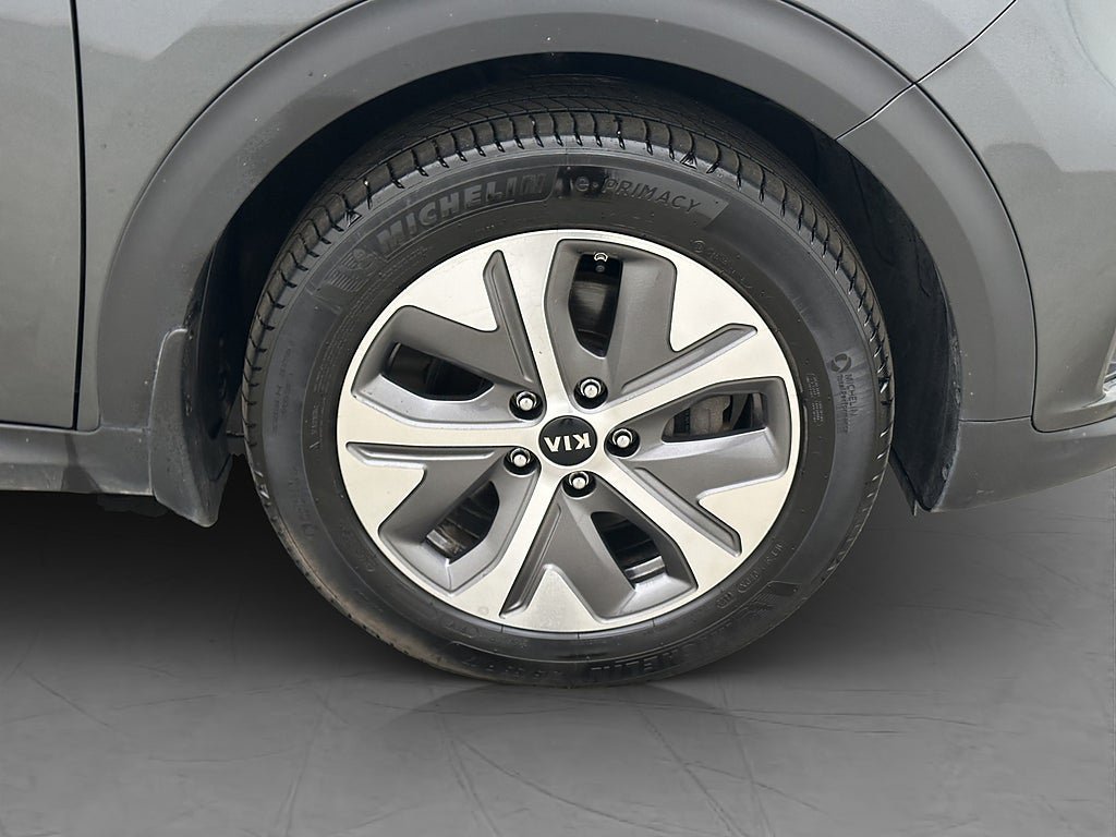 Vehicle Image 33
