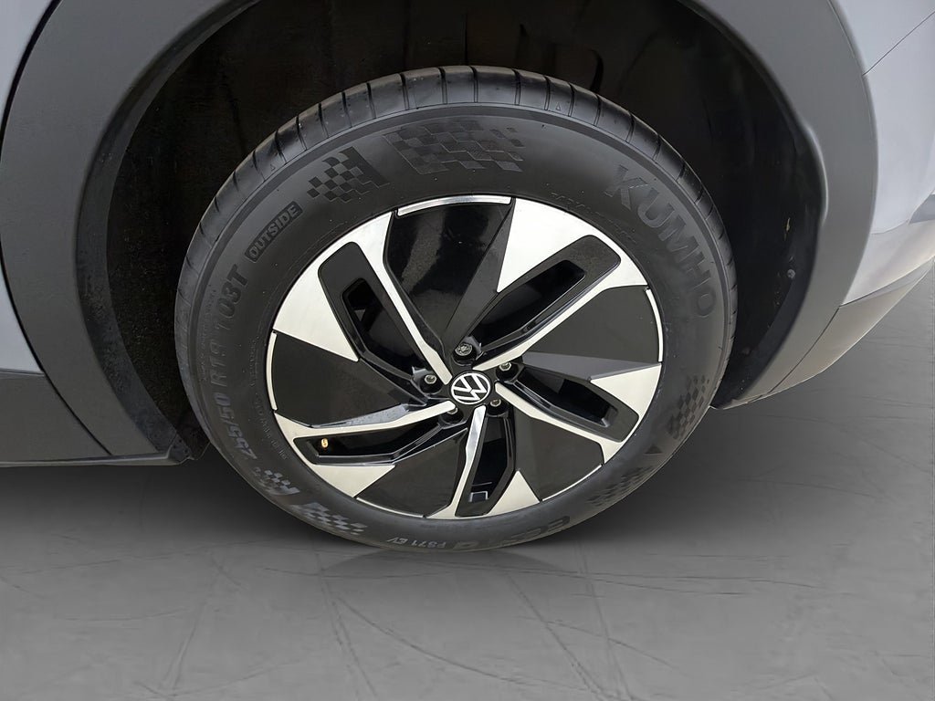 Vehicle Image 35