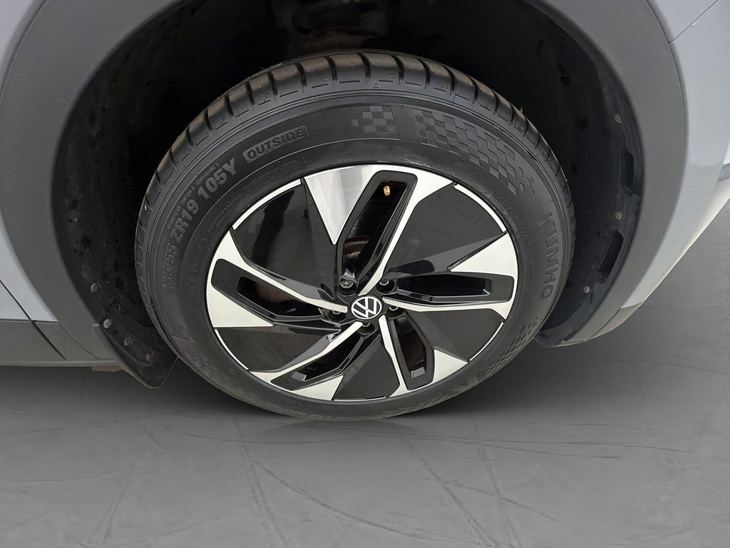 Vehicle Image 37