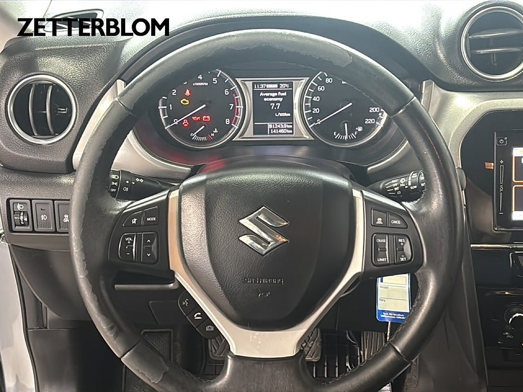 Vehicle Image 12