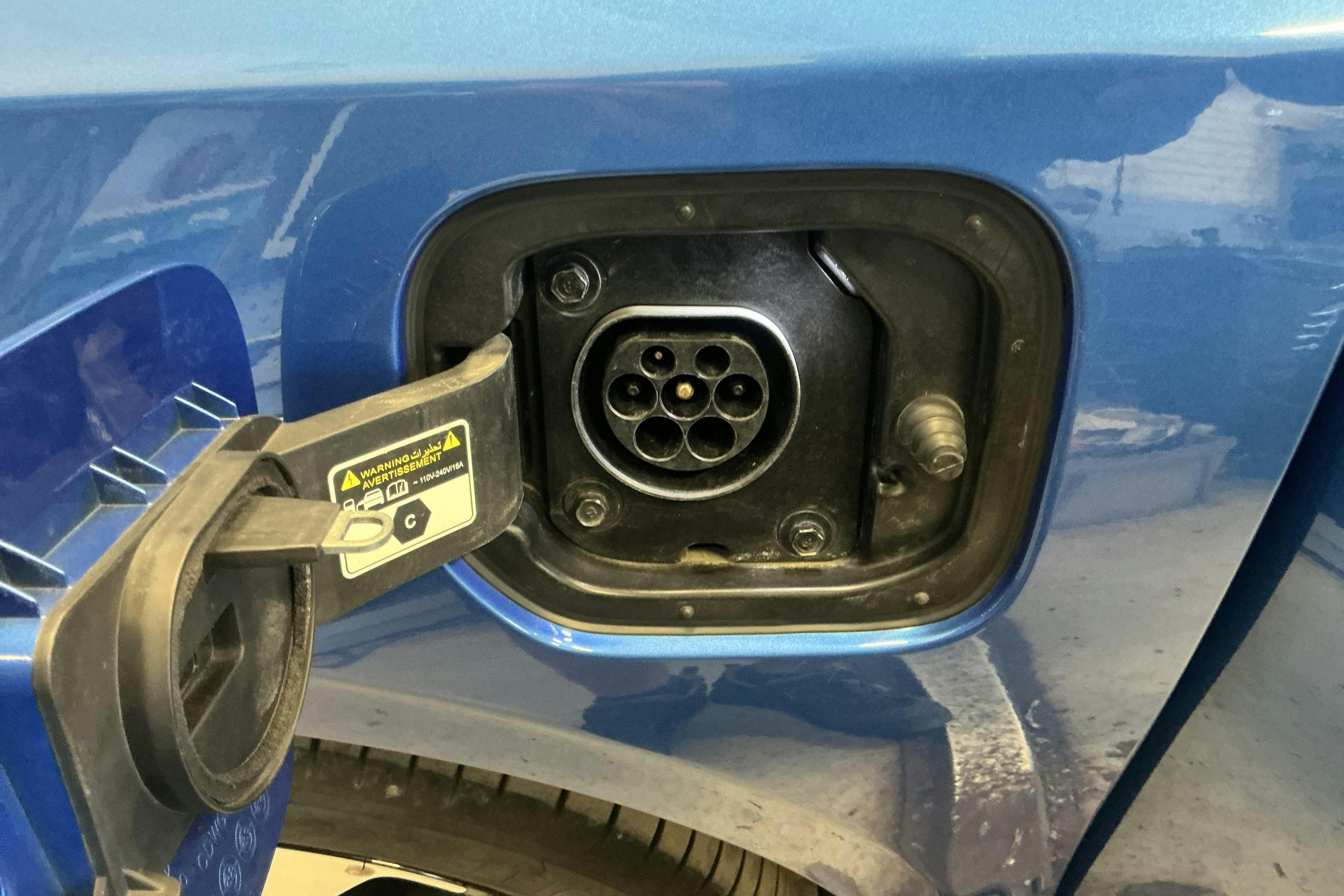 Vehicle Image 18