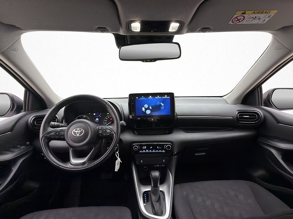 Vehicle Image 9