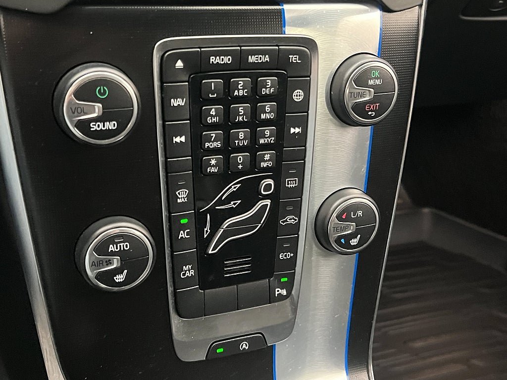 Vehicle Image 27