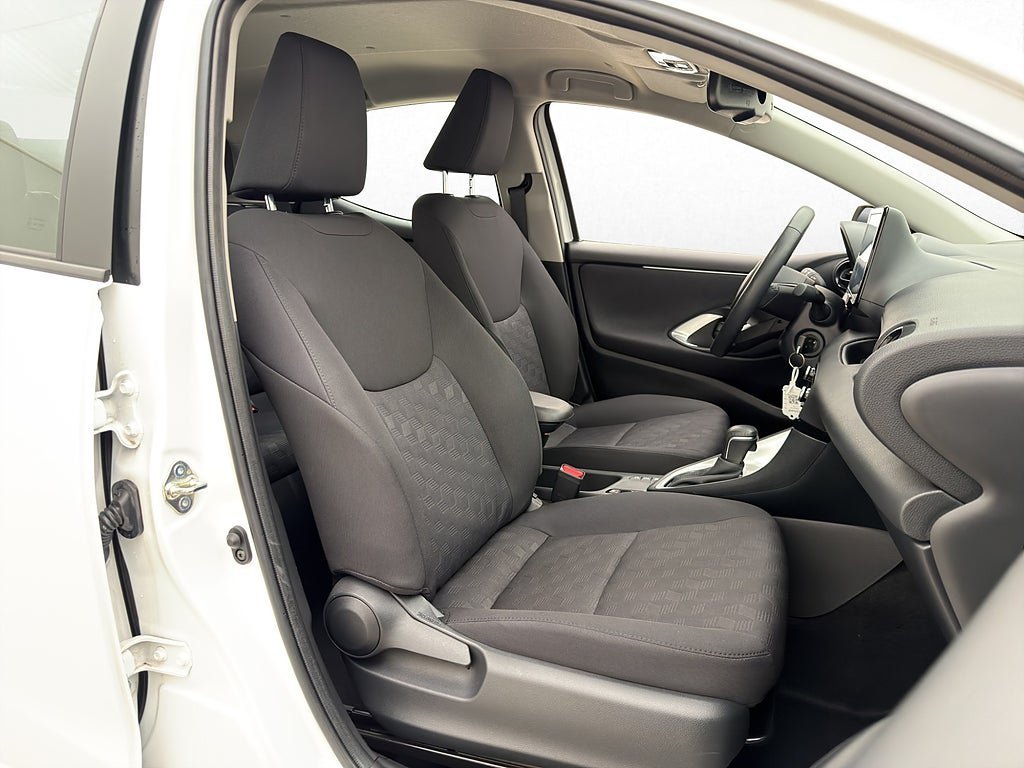 Vehicle Image 21