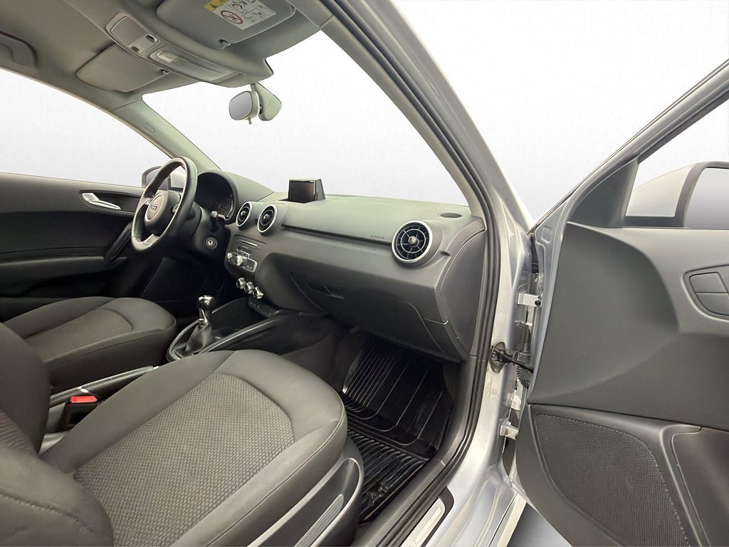 Vehicle Image 22