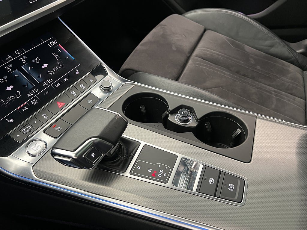 Vehicle Image 24
