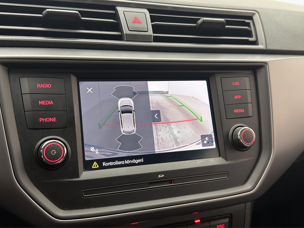Vehicle Image 19