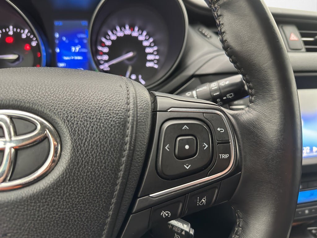 Vehicle Image 22