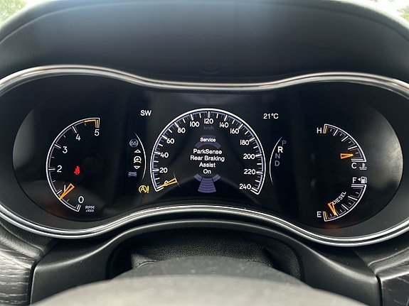 Vehicle Image 18