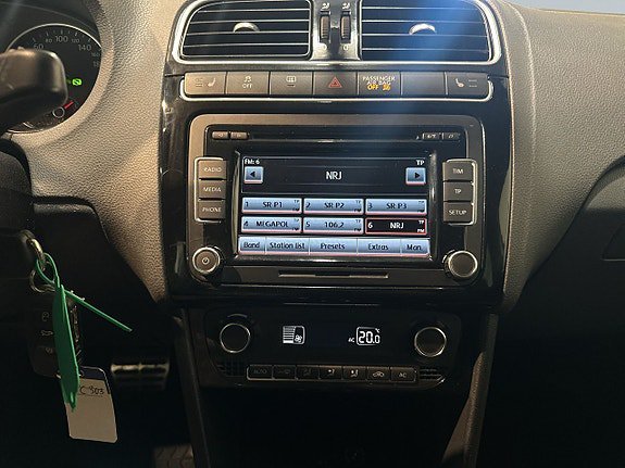Vehicle Image 11