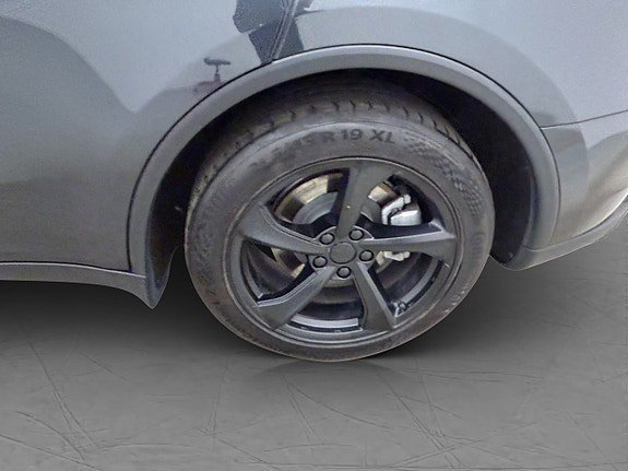 Vehicle Image 35