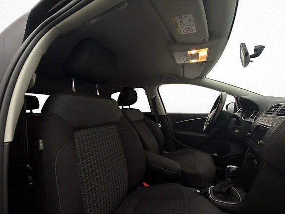 Vehicle Image 22