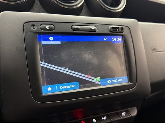 Vehicle Image 17