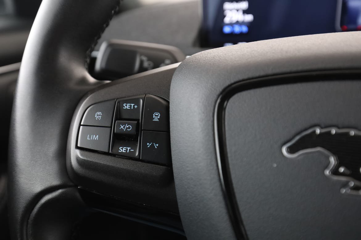 Vehicle Image 39