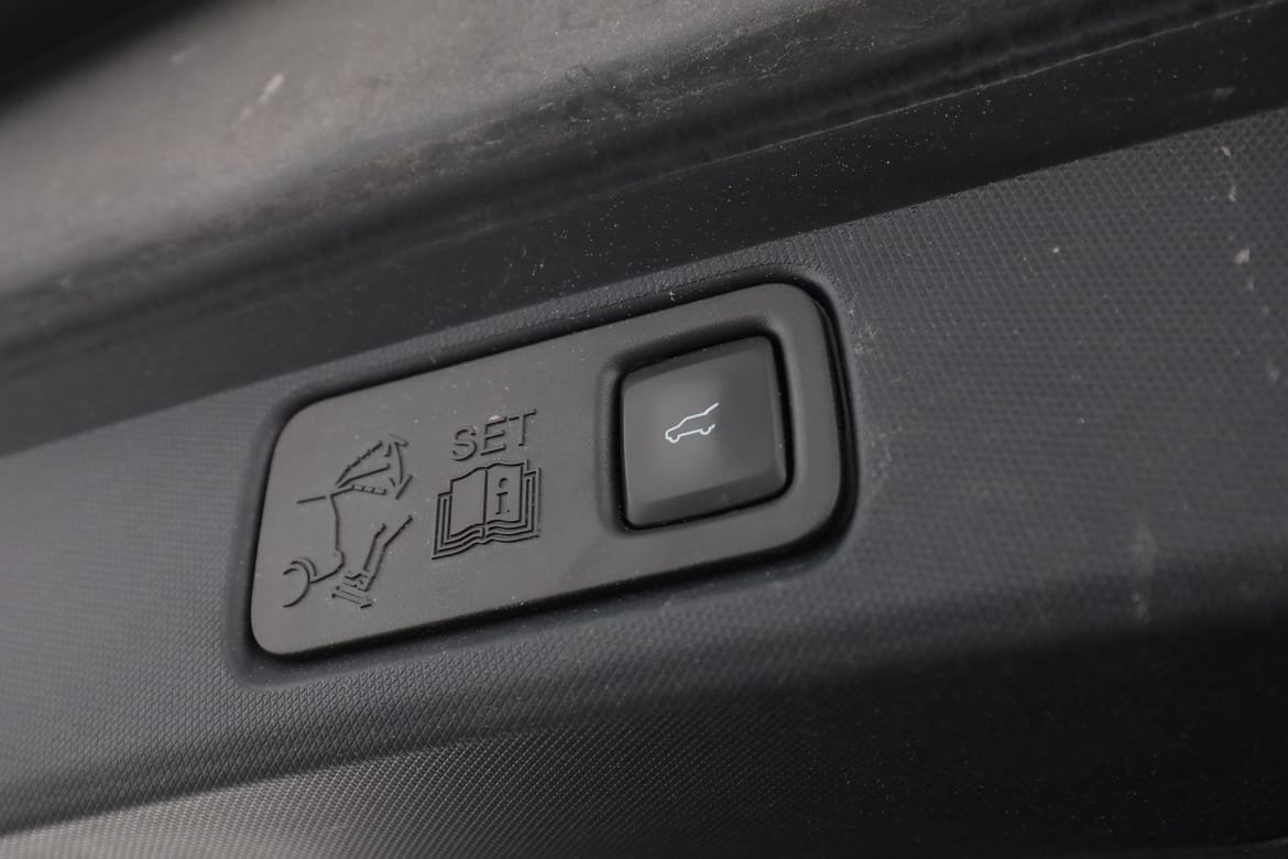 Vehicle Image 48