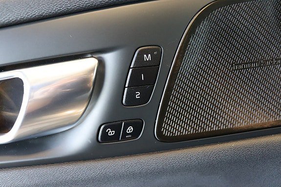 Vehicle Image 29