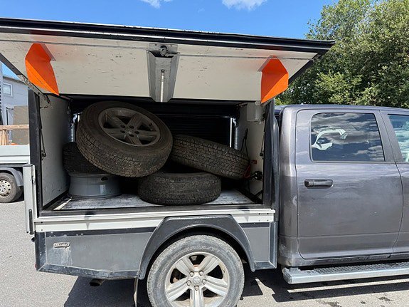 Vehicle Image 23