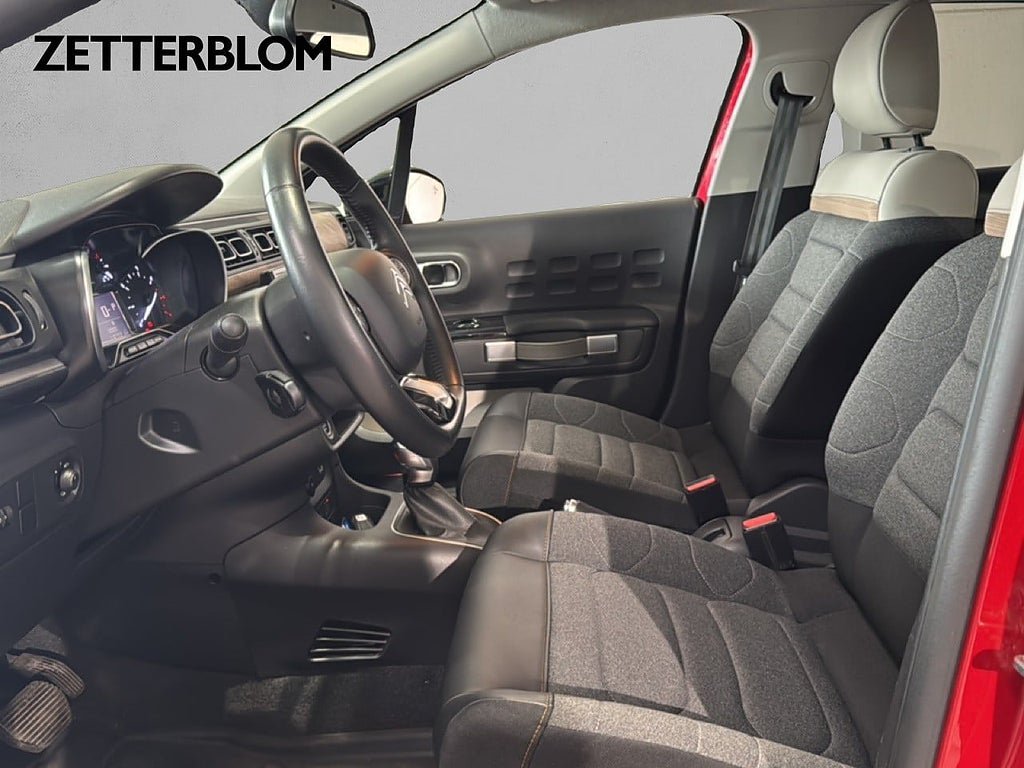 Vehicle Image 7