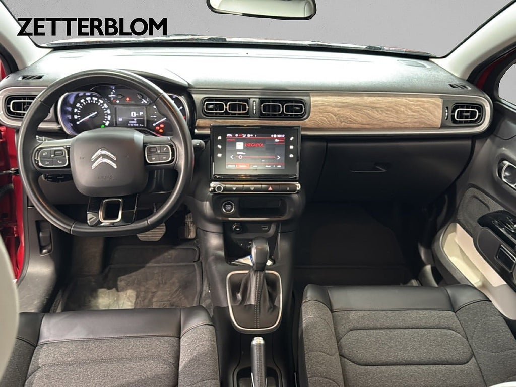 Vehicle Image 10