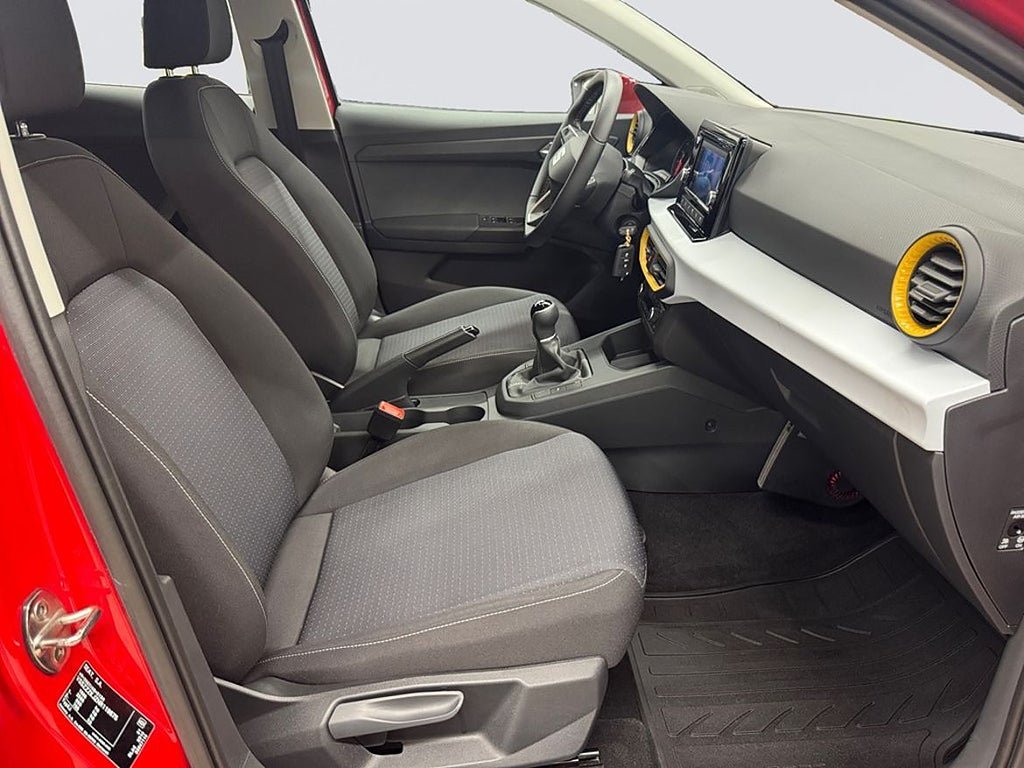 Vehicle Image 14