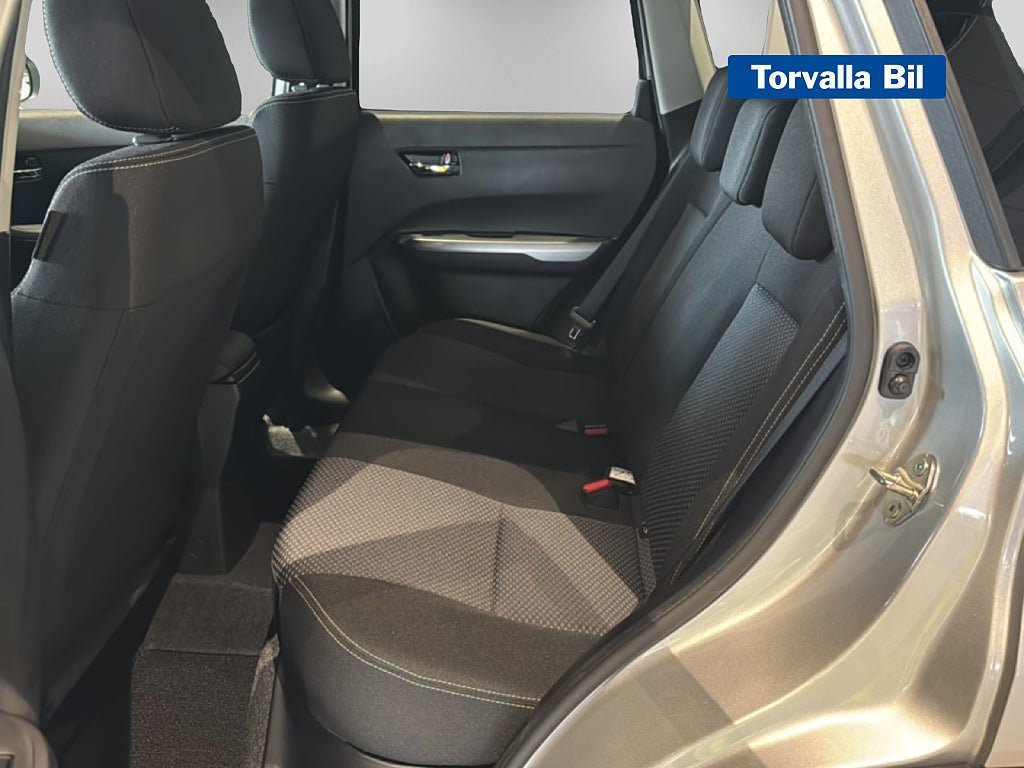 Vehicle Image 10
