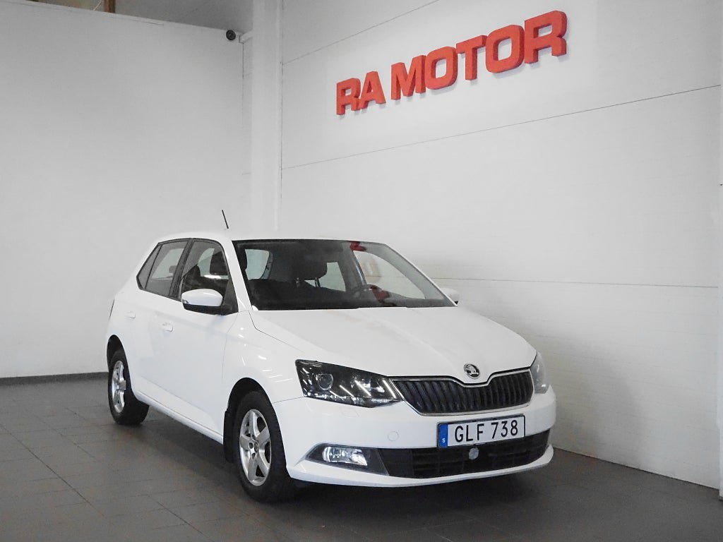 Vehicle Image 1