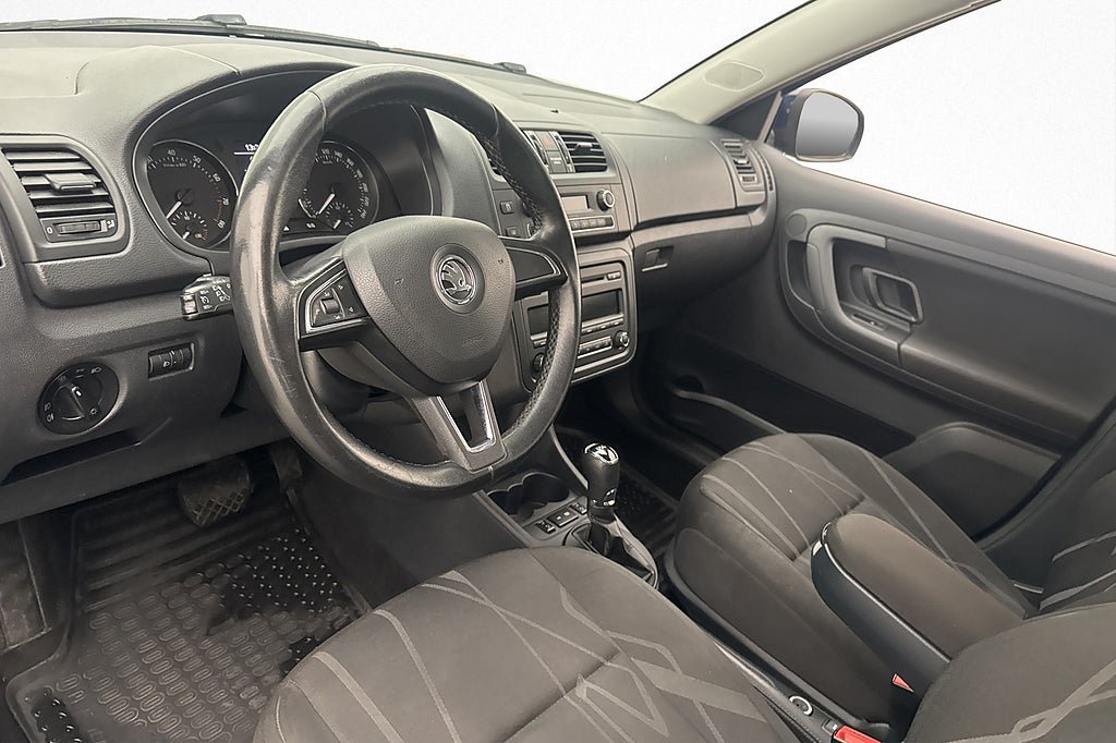Vehicle Image 8